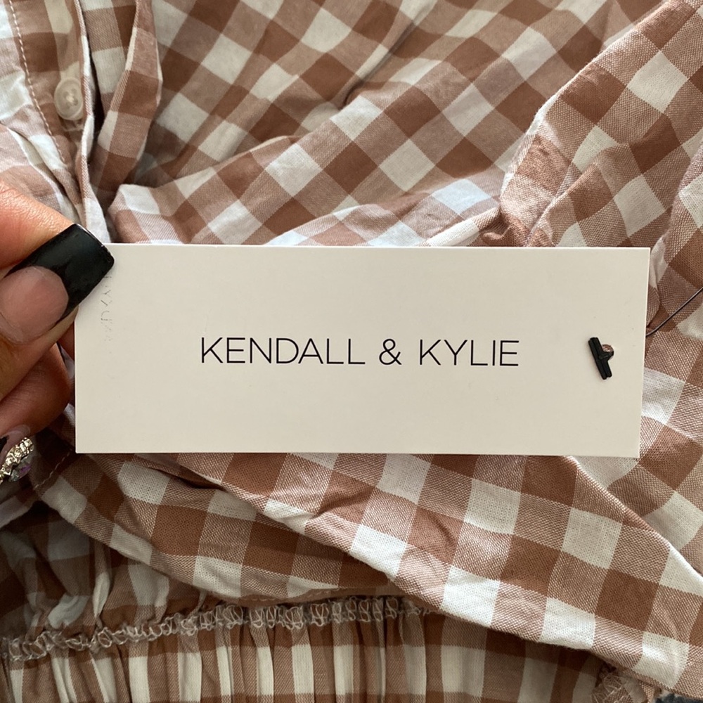 Kendall & Kylie TOP - Picture 2 of 3